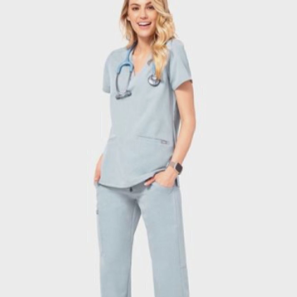 Figs Casma 3-Pocket Top in Dusty Blue‎ sz S